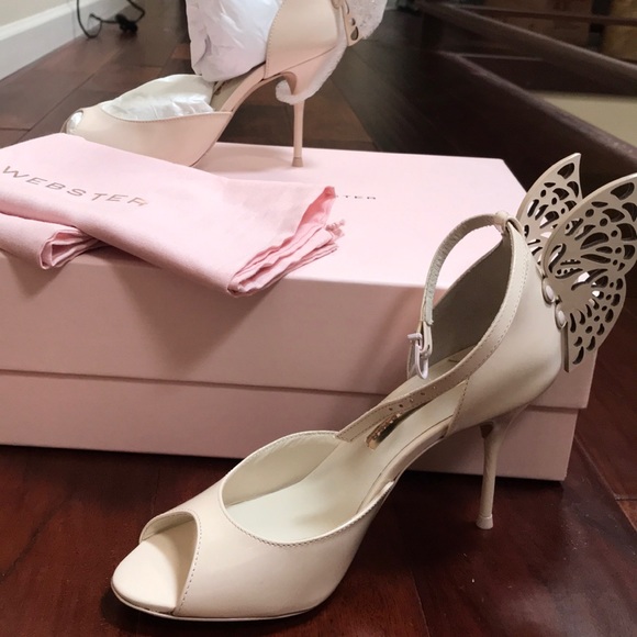 Sophia Webster Nude Patent Butterfly Wings sandals - Picture 7 of 9